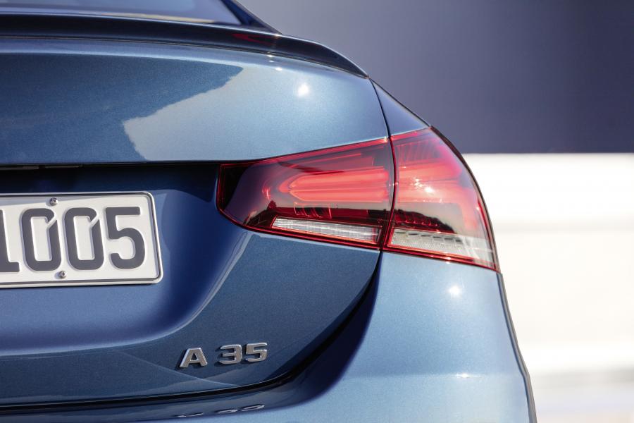 Детали экстерьера Mercedes-AMG A35 4Matic Sedan (V177) 2019 года  (WW) (фото 10 из 25)